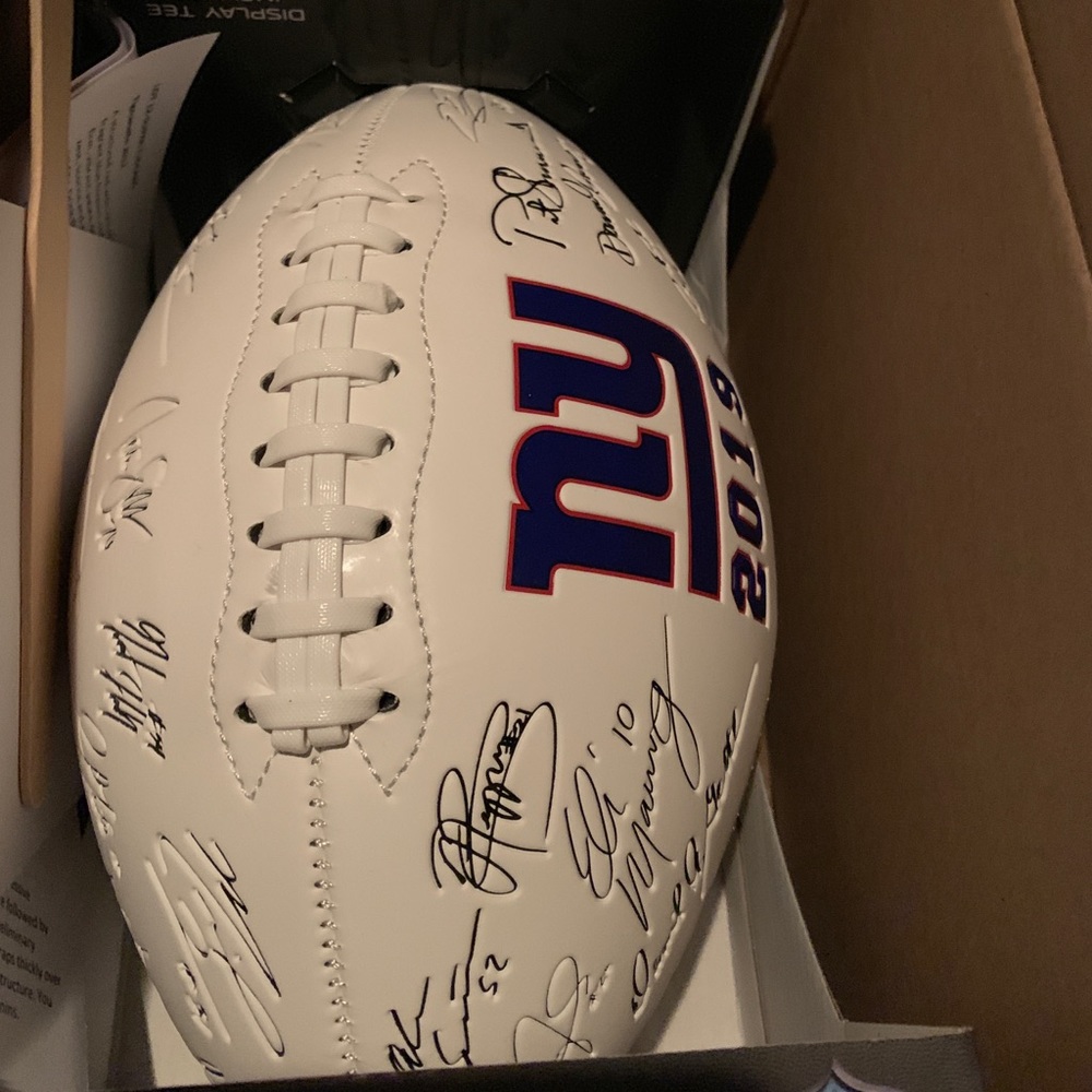 NY GIANTS FOOTBALL SIGNED BY ALL 2019 Team 1/1000